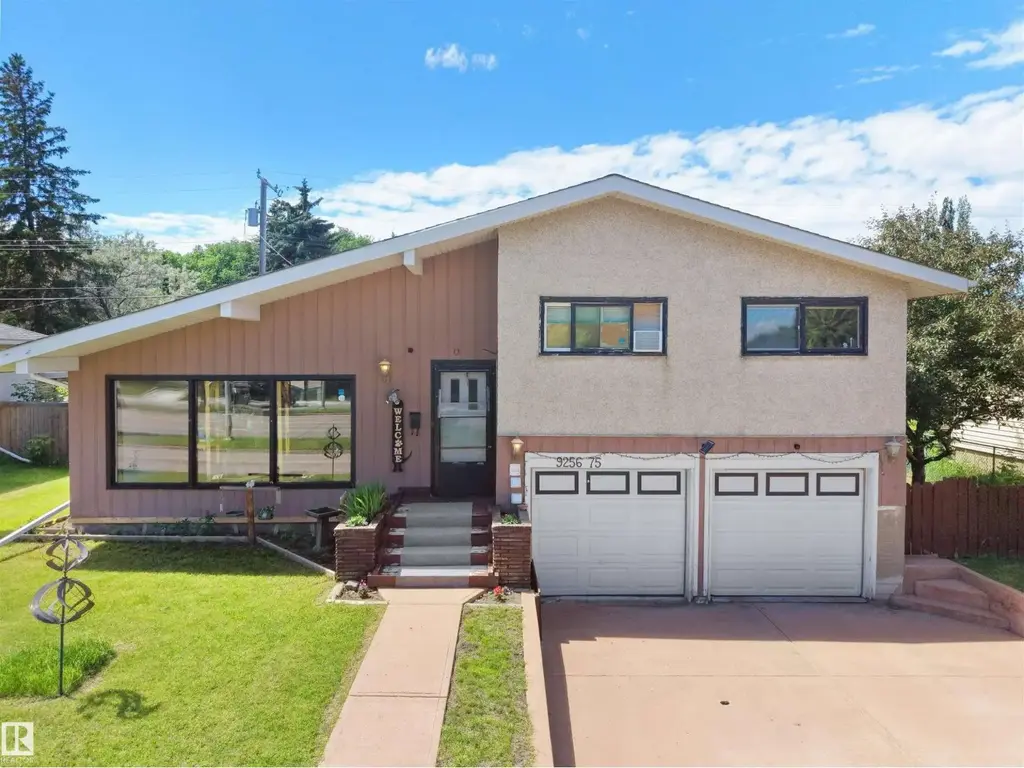 9256 75 St Nw, Edmonton